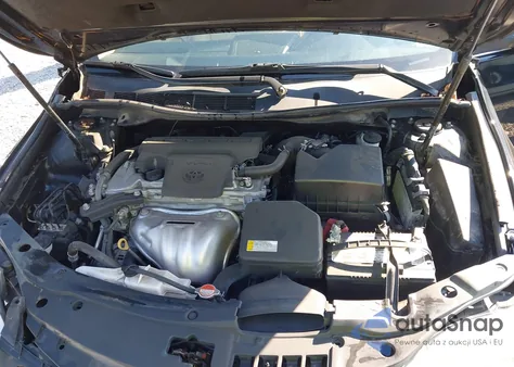 2016 Toyota Camry Le/Xle/Se/Xse z USA, uszkodzony, nr VIN 4T4BF1FK4GR544754